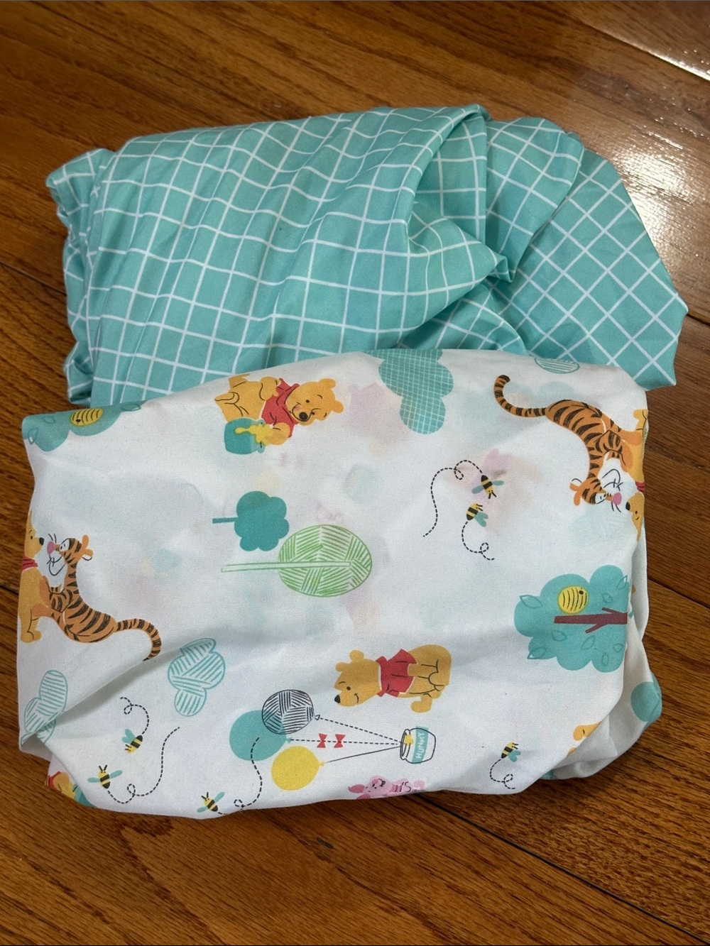 Winnie the Pooh Crib Sheet Set
